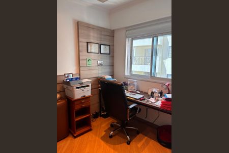 Apartamento para alugar com 133m², 3 quartos e 2 vagasQuarto