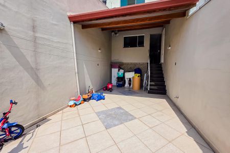 Casa à venda com 260m², 3 quartos e 5 vagasQuintal