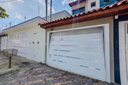 Casa à venda com 260m², 3 quartos e 5 vagasFachada