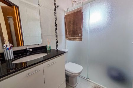 Casa à venda com 260m², 3 quartos e 5 vagasBanheiro da Suíte 1