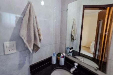 Casa à venda com 260m², 3 quartos e 5 vagasBanheiro da Suíte 1