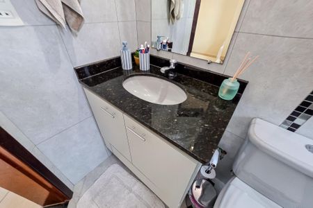 Casa à venda com 260m², 3 quartos e 5 vagasBanheiro da Suíte 1