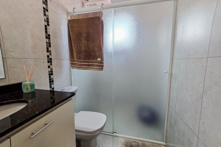 Casa à venda com 260m², 3 quartos e 5 vagasBanheiro da Suíte 1