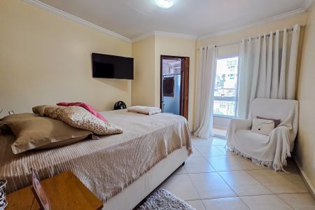 Casa à venda com 260m², 3 quartos e 5 vagasSuíte 1