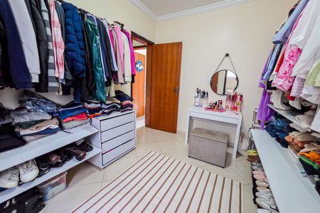 Casa à venda com 260m², 3 quartos e 5 vagasSuíte 2