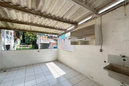 Casa para alugar com 100m², 3 quartos e 1 vagaVaranda