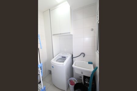 Apartamento para alugar com 70m², 2 quartos e 1 vagaÁrea de Serviço