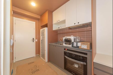 Cozinha de kitnet/studio para alugar com 1 quarto, 24m² em Vila Cordeiro, São Paulo