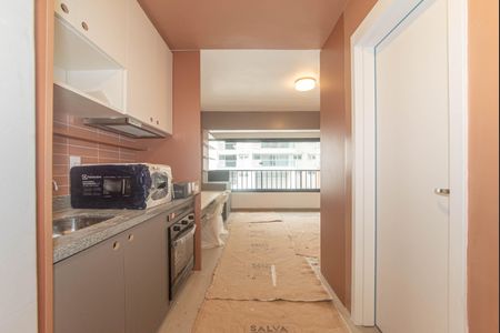 Cozinha de kitnet/studio para alugar com 1 quarto, 24m² em Vila Cordeiro, São Paulo