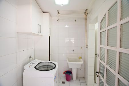 Casa para alugar com 326m², 3 quartos e 3 vagasÁrea de Serviço