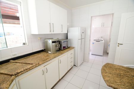 Cozinha de casa para alugar com 3 quartos, 326m² em Conjunto Habitacional Vila Santana (sousas), Campinas