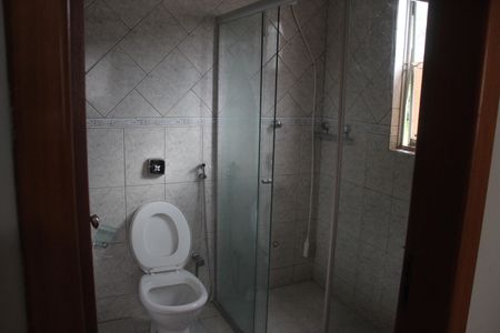 Casa para alugar com 240m², 3 quartos e 2 vagasBanheiro