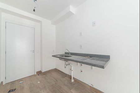 Cozinha de kitnet/studio para alugar com 1 quarto, 24m² em Vila Cordeiro, São Paulo
