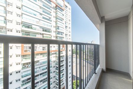 Varanda de kitnet/studio à venda com 1 quarto, 24m² em Vila Cordeiro, São Paulo