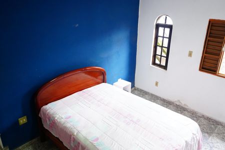 Casa à venda com 198m², 5 quartos e 3 vagasSuíte 2