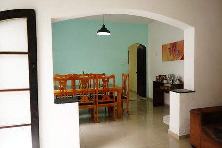 Casa à venda com 198m², 5 quartos e 3 vagasSala jantar