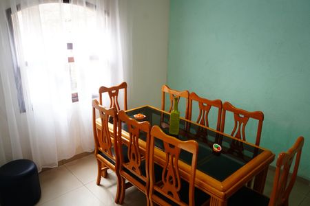 Casa à venda com 198m², 5 quartos e 3 vagasSala jantar