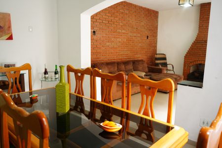 Casa à venda com 198m², 5 quartos e 3 vagasSala jantar