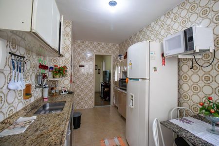 Apartamento à venda com 78m², 2 quartos e 1 vagaCozinha