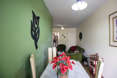 Apartamento à venda com 78m², 2 quartos e 1 vagaSala