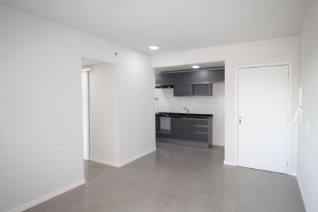 Sala de apartamento à venda com 2 quartos, 50m² em Parque Santa Fé, Porto Alegre