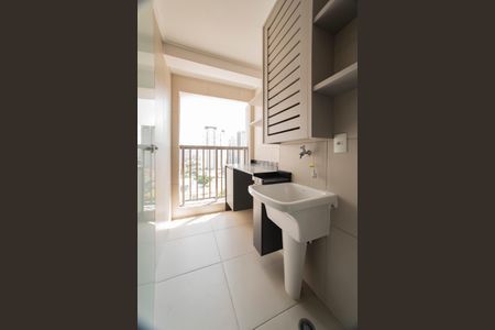 Apartamento para alugar com 65m², 2 quartos e 1 vagaÁrea de Serviço