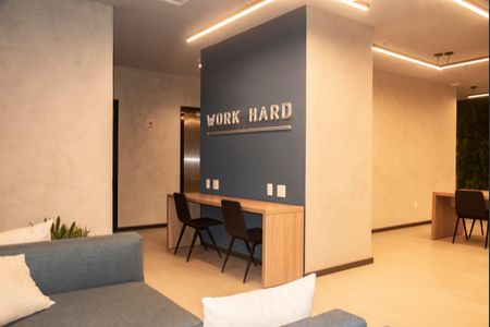 Apartamento para alugar com 65m², 2 quartos e 1 vagaÁrea comum - Coworking