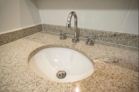 Apartamento para alugar com 65m², 2 quartos e 1 vagaBanheiro