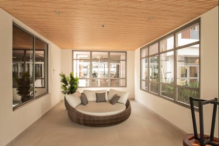 Apartamento para alugar com 65m², 2 quartos e 1 vagaÁrea comum - Piscina coberta