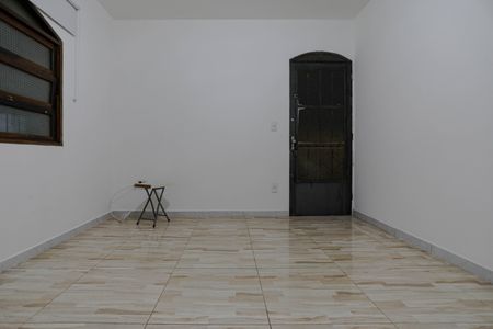 Casa para alugar com 134m², 3 quartos e 2 vagasSala