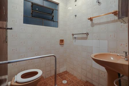 Casa para alugar com 134m², 3 quartos e 2 vagasBanheiro