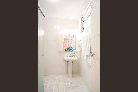 Casa à venda com 170m², 2 quartos e 2 vagas Casa à venda com 170m², 2 quartos e 2 vagasBanheiro da suíte 01