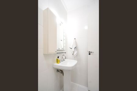 Casa à venda com 170m², 2 quartos e 2 vagas Casa à venda com 170m², 2 quartos e 2 vagasBanheiro da suíte 02