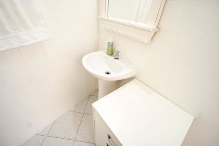 Casa à venda com 170m², 2 quartos e 2 vagas Casa à venda com 170m², 2 quartos e 2 vagasPia