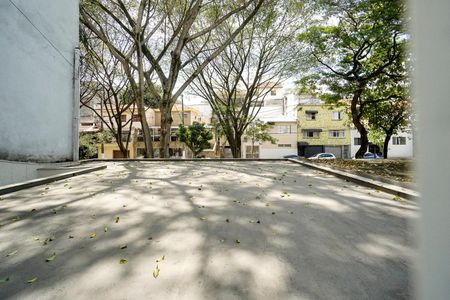 Casa à venda com 170m², 2 quartos e 2 vagas Casa à venda com 170m², 2 quartos e 2 vagasVista da sala
