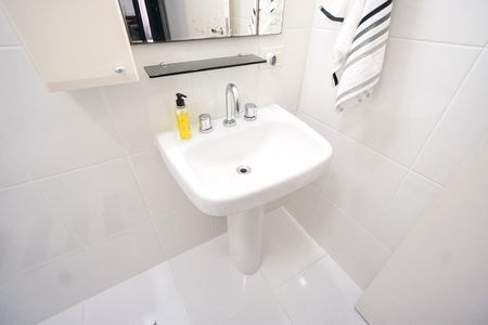 Casa à venda com 170m², 2 quartos e 2 vagas Casa à venda com 170m², 2 quartos e 2 vagasPia