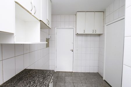 Apartamento para alugar com 180m², 4 quartos e 2 vagasCozinha