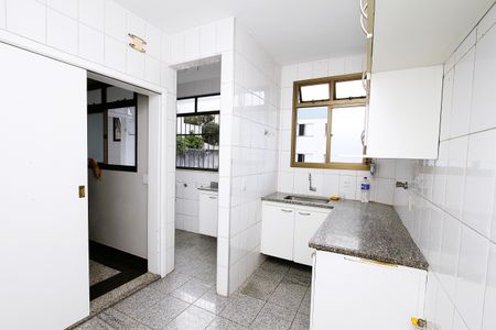 Apartamento para alugar com 180m², 4 quartos e 2 vagasCozinha