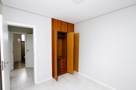 Apartamento para alugar com 180m², 4 quartos e 2 vagasQuarto 3 