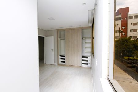 Apartamento para alugar com 180m², 4 quartos e 2 vagasQuarto 1 - Suíte