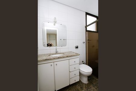 Apartamento para alugar com 180m², 4 quartos e 2 vagasBanheiro da Suíte