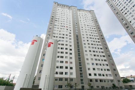 Apartamento para alugar com 47m², 2 quartos e sem vaga Apartamento para alugar com 47m², 2 quartos e sem vagaFachada