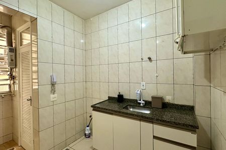 Apartamento para alugar com 120m², 3 quartos e sem vaga