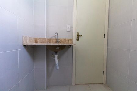 Casa de condomínio à venda com 102m², 3 quartos e 3 vagasBanheiro 1