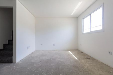 Casa de condomínio à venda com 102m², 3 quartos e 3 vagasSala