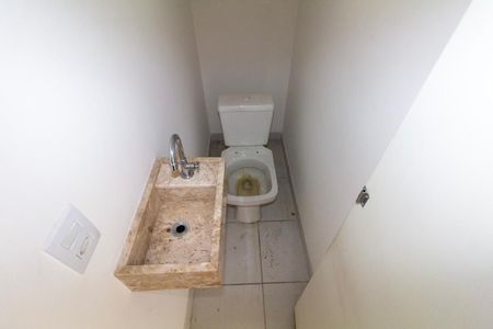 Casa de condomínio à venda com 102m², 3 quartos e 3 vagasLavabo