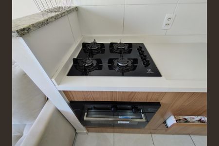 Apartamento à venda com 32m², 2 quartos e sem vaga Apartamento à venda com 32m², 2 quartos e sem vagaCozinha - Armários