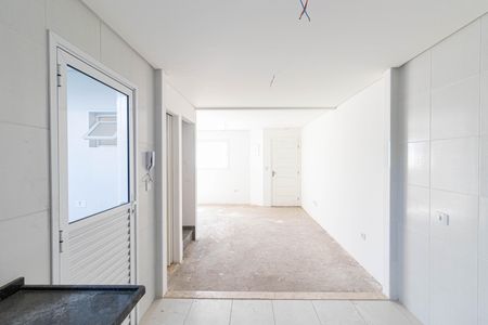 Casa de condomínio à venda com 102m², 3 quartos e 3 vagas Casa de condomínio à venda com 102m², 3 quartos e 3 vagasSala e Cozinha