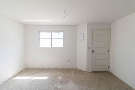 Casa de condomínio à venda com 102m², 3 quartos e 3 vagas Casa de condomínio à venda com 102m², 3 quartos e 3 vagasSala e Cozinha