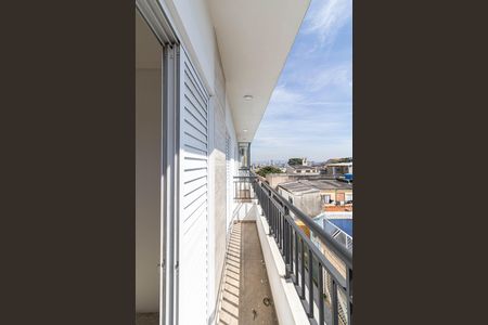 Casa de condomínio à venda com 102m², 3 quartos e 3 vagas Casa de condomínio à venda com 102m², 3 quartos e 3 vagasVaranda Quarto 2